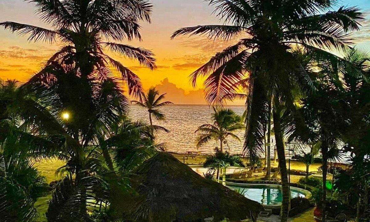 San Pedro Condo | 206 Luxury 3rd floor 2 bd 2 bath beachfront condo with stunning pool and views!