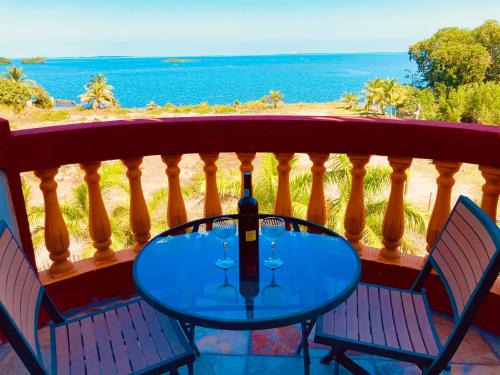 Belize City Apartment | Alexander Penthouse Spectacular Sea Views Regal Room