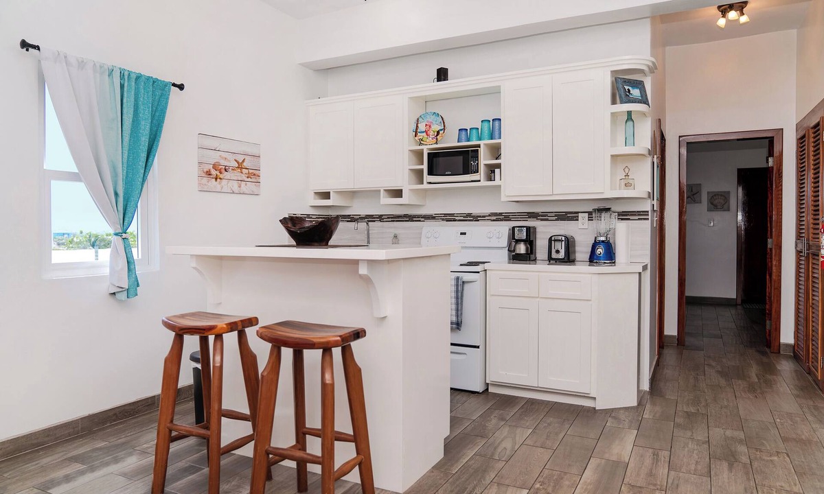 San Pedro Condo | Casa del Rai, Perfect location with Rooftop Pool!