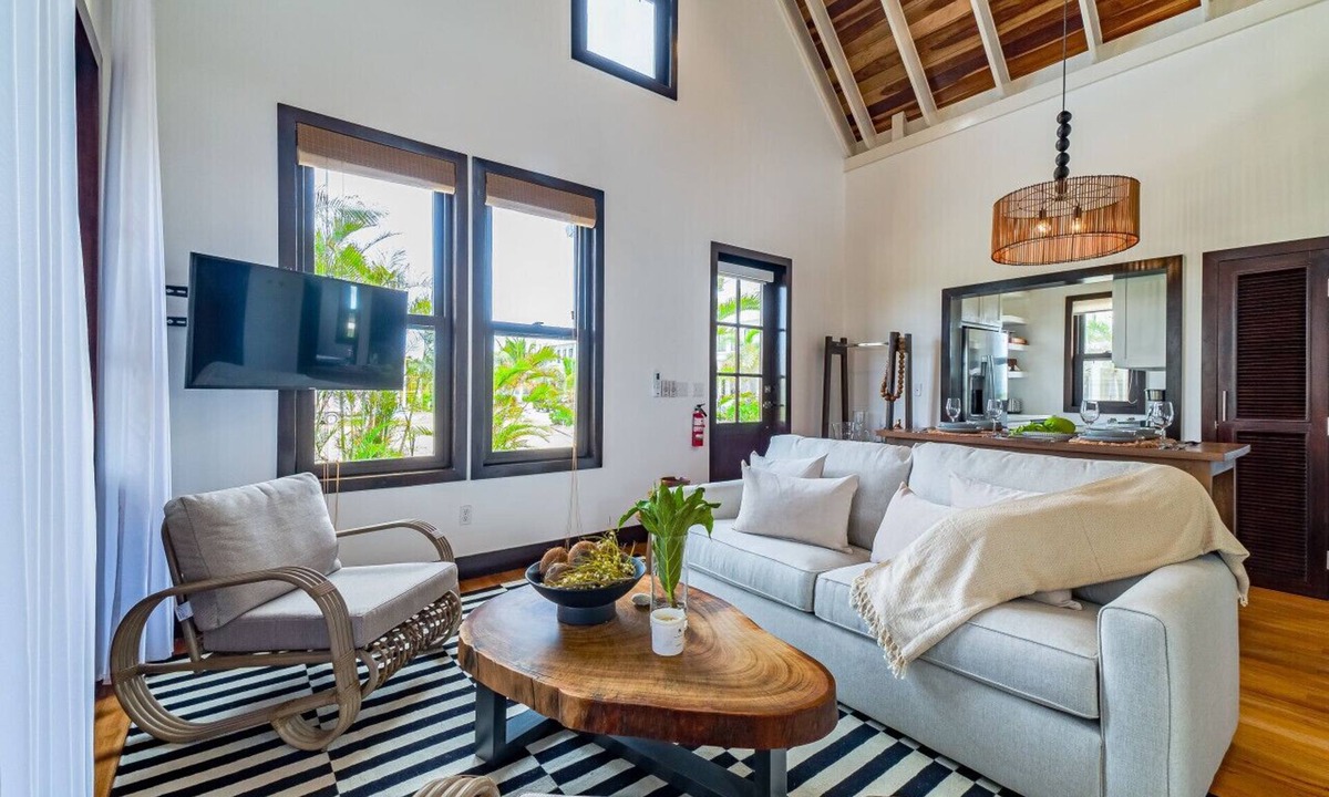 San Pedro Villa | Coral Retreat & Mistico Beach Club + Boat Shuttle