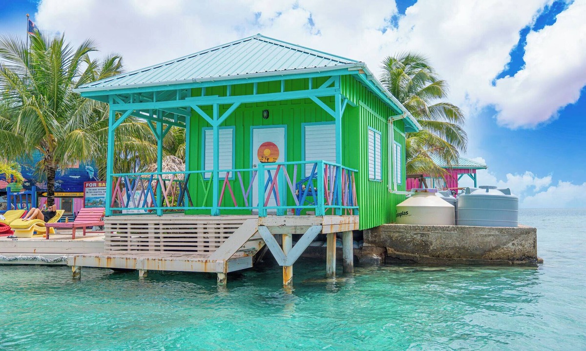 Placencia House | Green Parrotfish Overwater Cabana with Sunset Views Belize