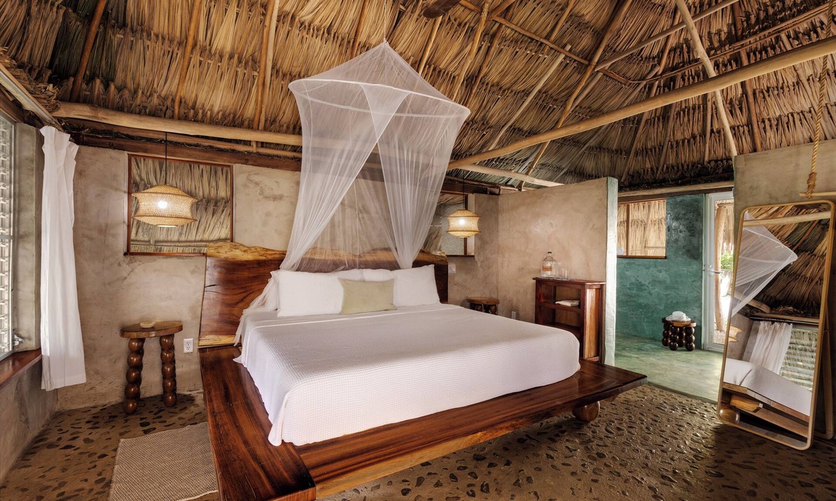 Teakettle Village Hotel | Jade Jungle Resort