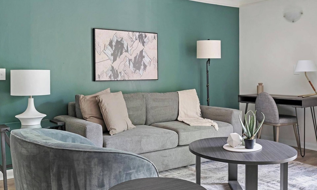 Green Hills Apartment | Landing | Incredible 1BD, Gym, Courtyard