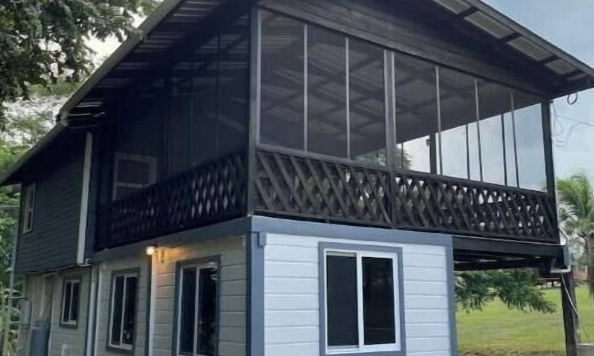 Spanish Lookout House | Modern Studio