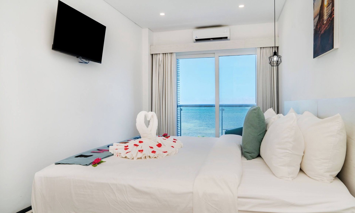 San Pedro Hotel | Oceanview 509 1Bedroom | Balcony | Watermark Hotel