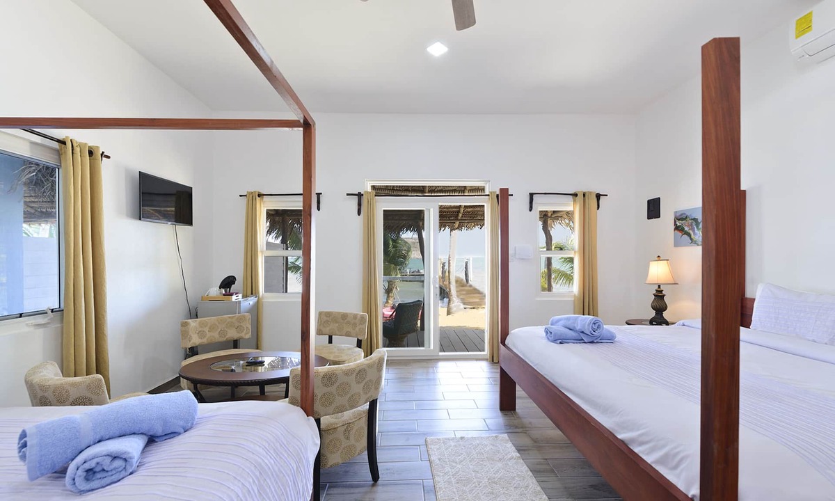 Sittee River Village Resort | Parrot Cove Lodge
