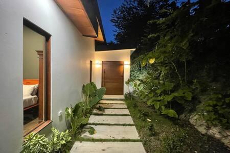 Negroman Villa | Private Modern Villa Near Resort District