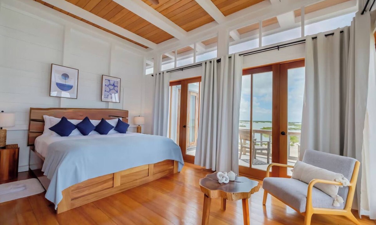 San Pedro Hotel | Private Waterfront Villa with Pool & Free Shuttle for Snorkeling Enthusiasts!