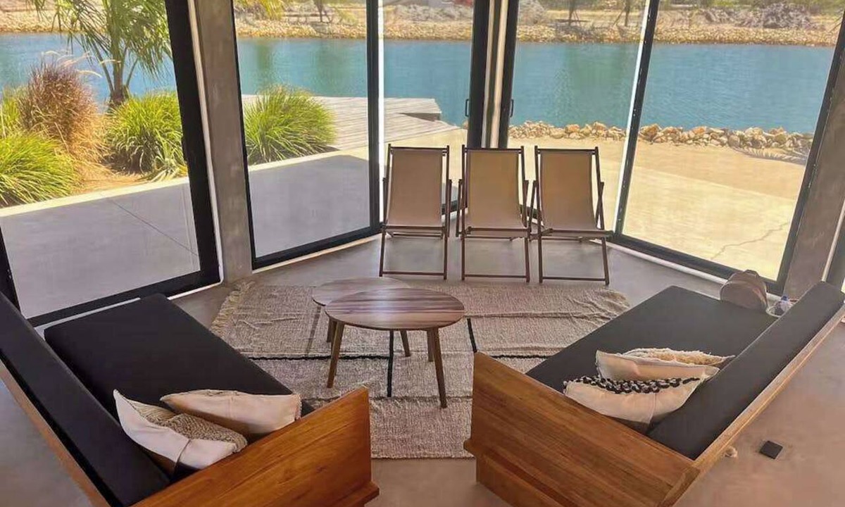 Placencia Villa | Relaxing tropical villa with private plunge pool, open layout & canal water view