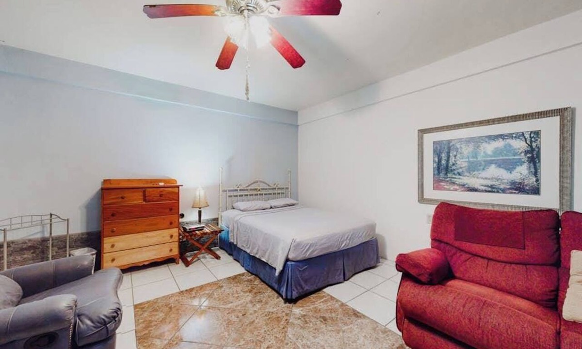 Santa Elena House | Roomy Casita - Shared Pool - Free High-Speed WiFi, AC