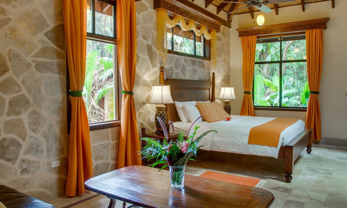 Good Living Camp Resort | Sleeping Giant Rainforest Lodge