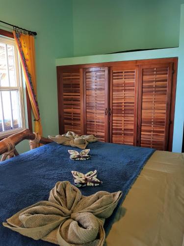 Caye Caulker Apartment | Slo-N-Ez Villa Terrace (Ocean View)