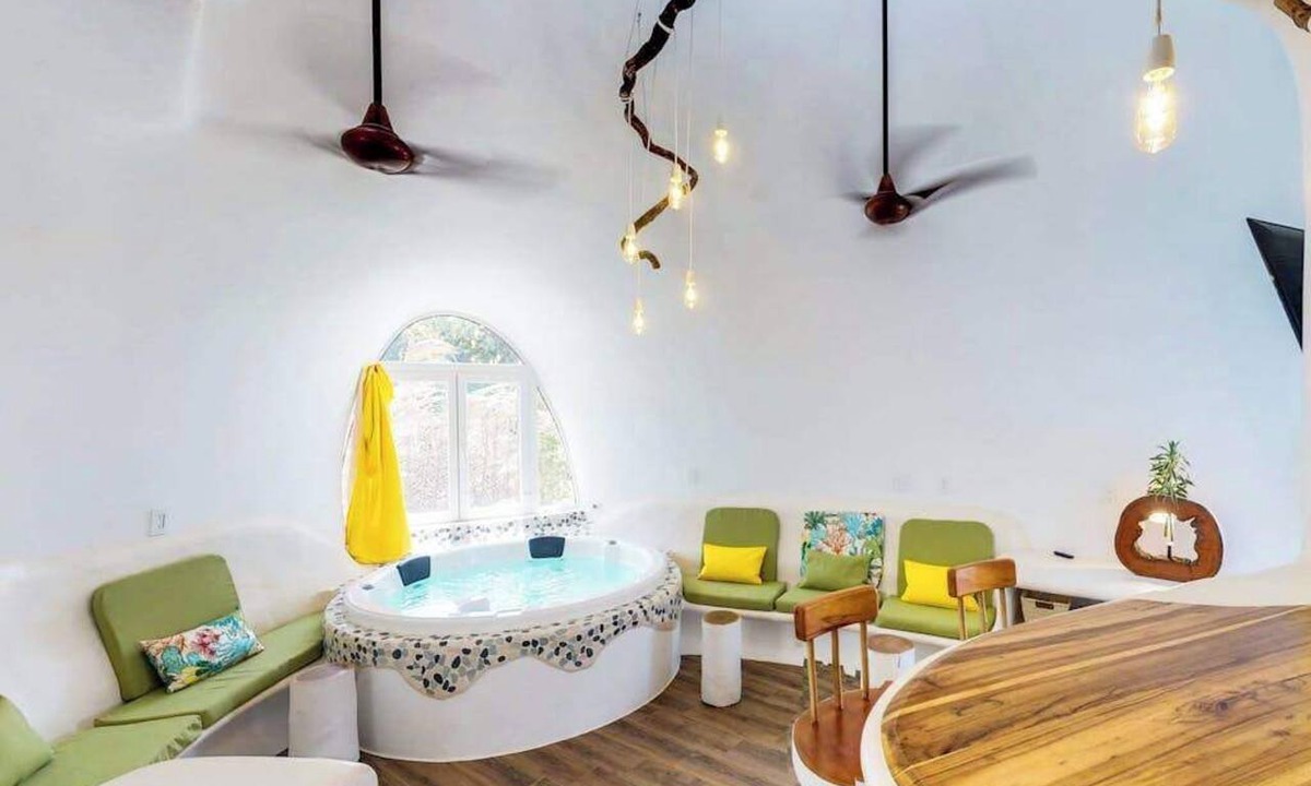 Cocoplum Villa | Stunning lagoon-front villa with pool, private hot tub, & AC