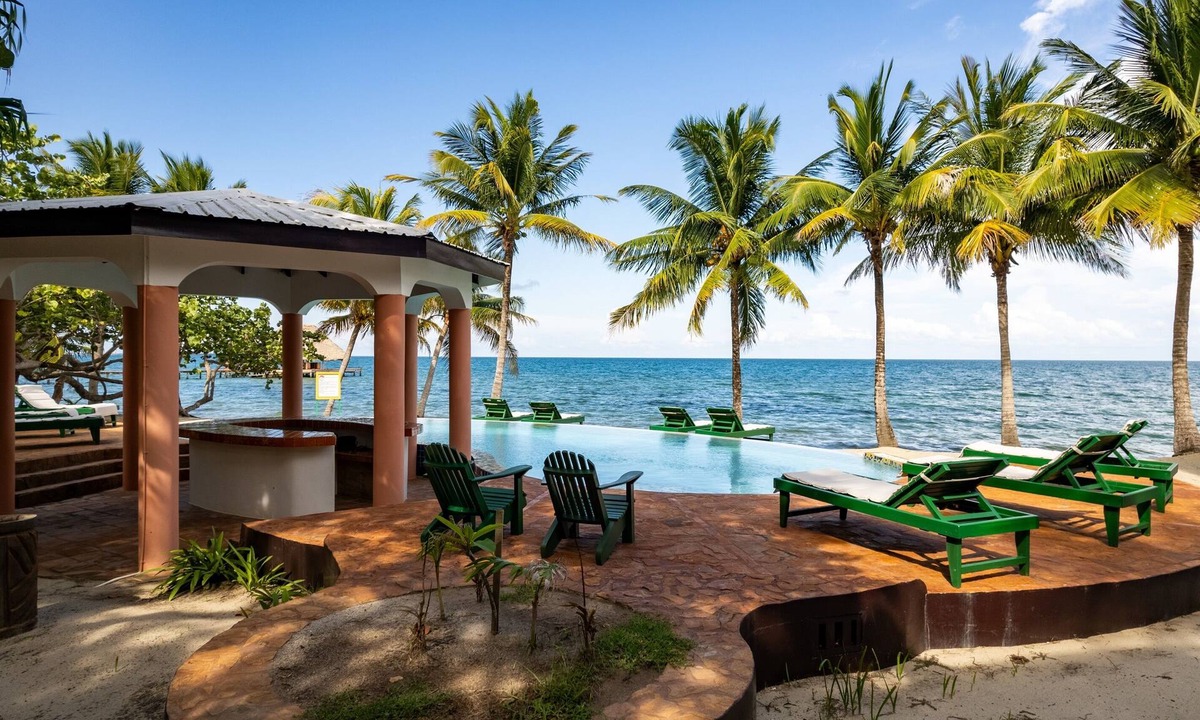 Placencia Apartment | TBS 33 Beachside-Resort Style Condo-Pool-1 Bedroom