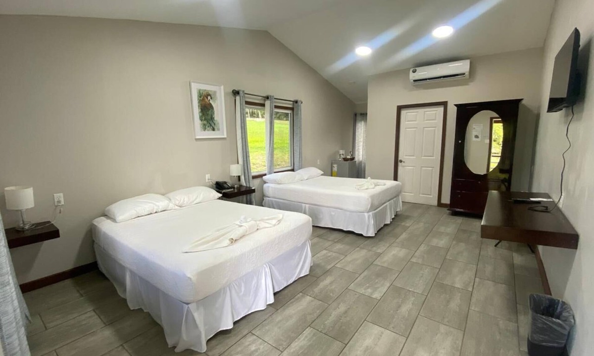 San Ignacio Hotel | The Log Cab Inn Resort