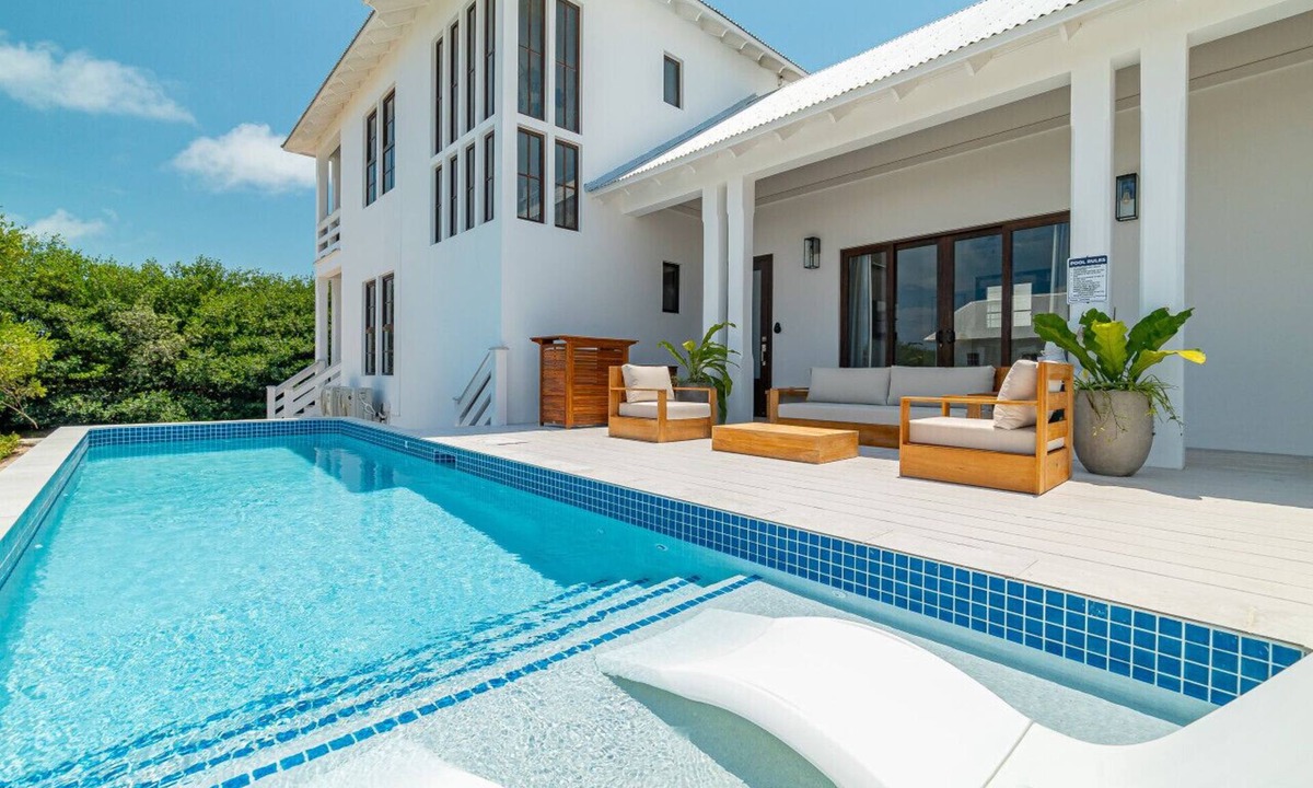 San Pedro Villa | The Lovejoy & Mistico Beach Club + Boat Shuttle