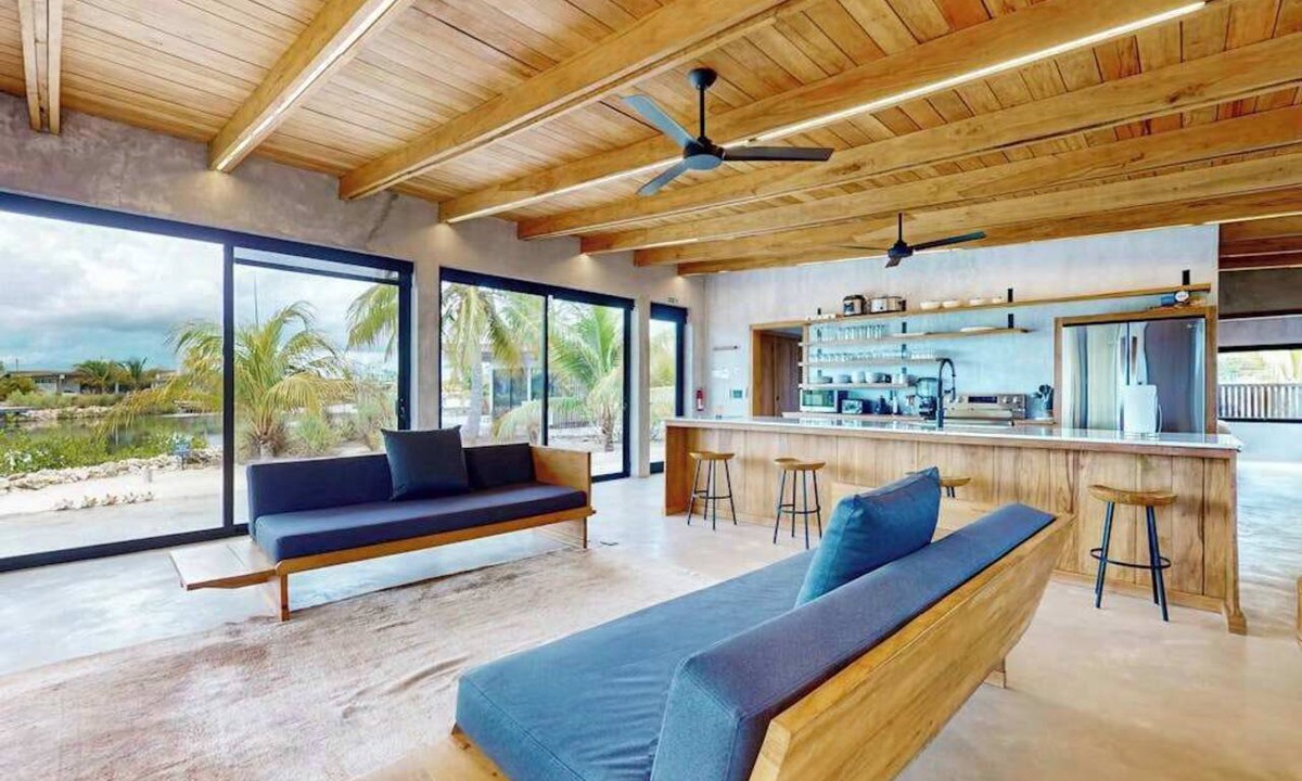 Placencia Villa | Tranquil canal-view villa with WiFi, dog-friendly space & open layout