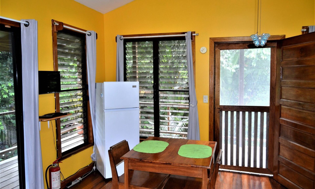 San Ignacio House | Treetop Cottage Escape in Tropical Garden Near San Ignacio