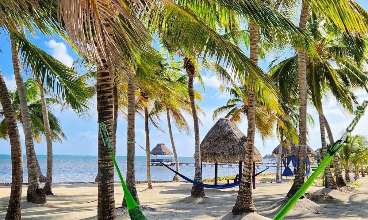San Pedro Villa | Two Bedroom Sea View- Villas De Isla Bonita – Dolphin Dreams Penthouse
