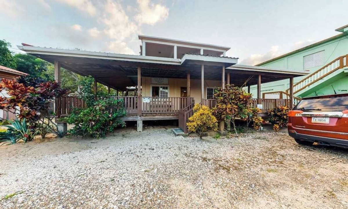 Hopkins Apartment | Two studios w/ocean views, deck, partial AC & free WiFi - close to the beach