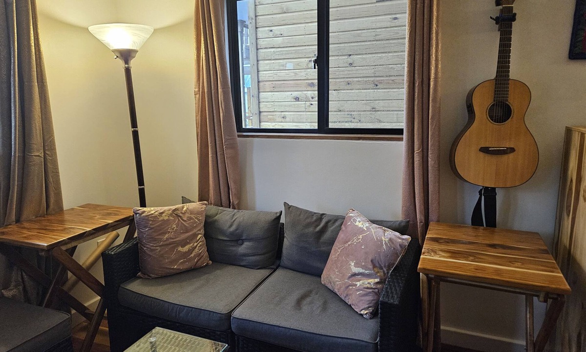 Hopkins Apartment | VBI3 Clean studio condo - Pool, close to the beach, AC, hot water, and wifi