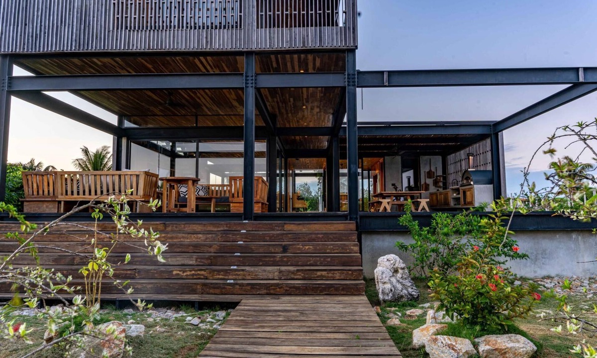 Placencia Villa | Villa Okeanos - Waterfront Villa with Pool