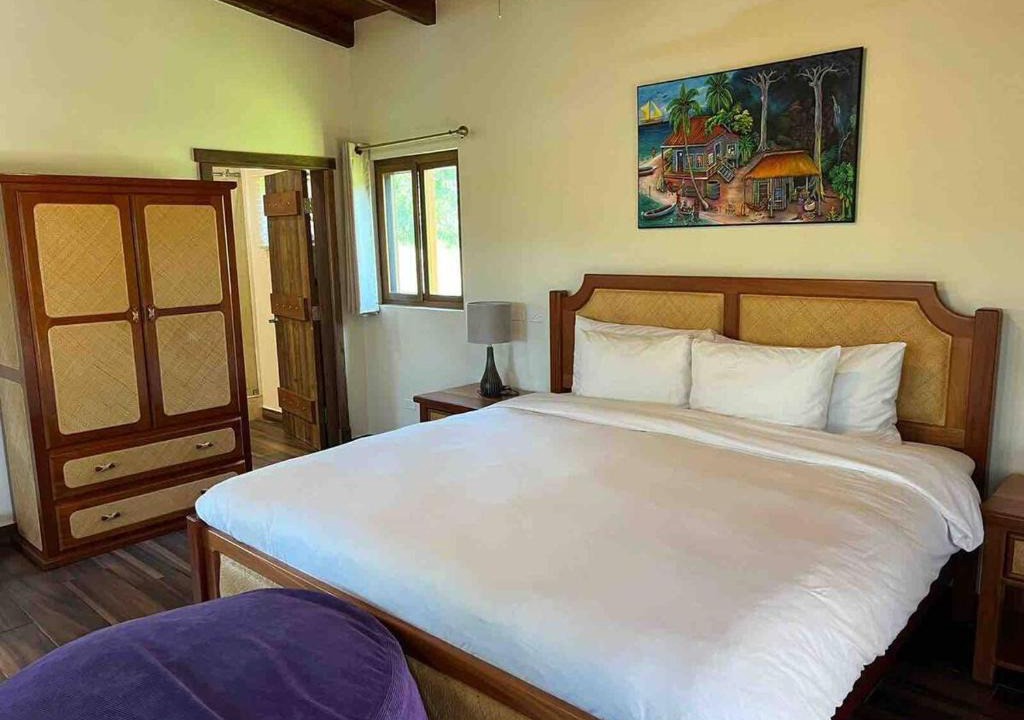 San Antonio Villa | Villa with pool