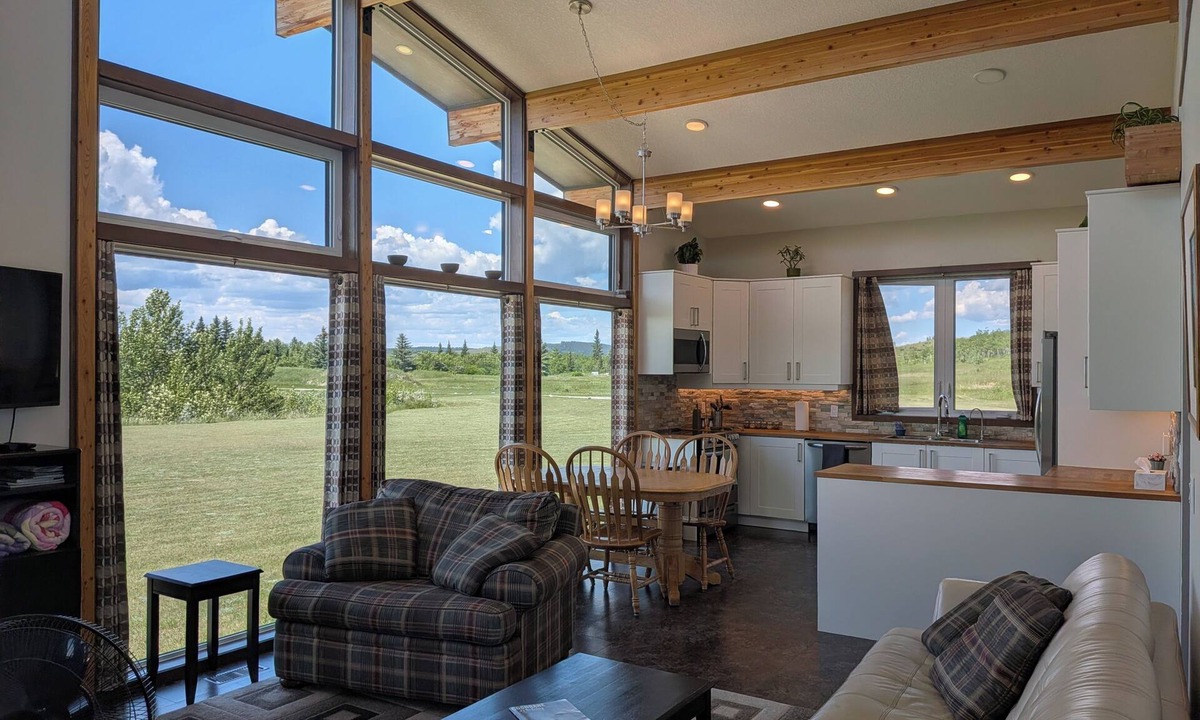 Calgary House | Wildcat Ridge Retreat