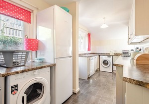 5 bedroom accommodation in West Lulworth, near Swanage in Wareham