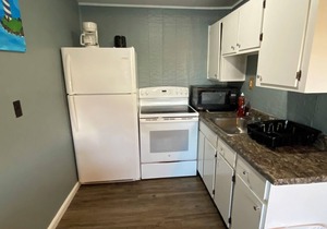 Ocean view 2 bedrooms with a shared pool. apt8 in Hampton