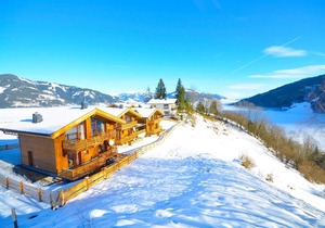 Ski-in / Ski-out Chalet Maiskogel 'Bergli' by Alpen Apartments in Kaprun
