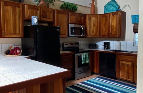 San Pedro Condo | 10% OFF ON STAYS OF 7 NIGHTS OR MORE ! AMAZING BEACHFRONT PROPERTY.