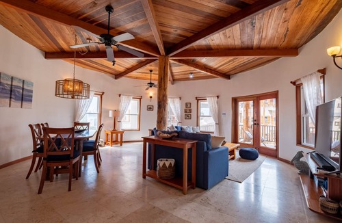 San Pedro Condo | 198 m² Condo ∙ 3 bedrooms ∙ 6 guests