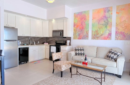 San Pedro Condo | 1BR Seashell Suite | Groundfloor@Blue Water Beach