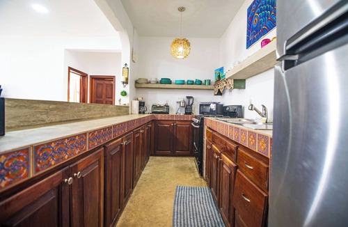 San Pedro House | 8 br/Ocean View/Pool/Walk to Centar of San Pedro