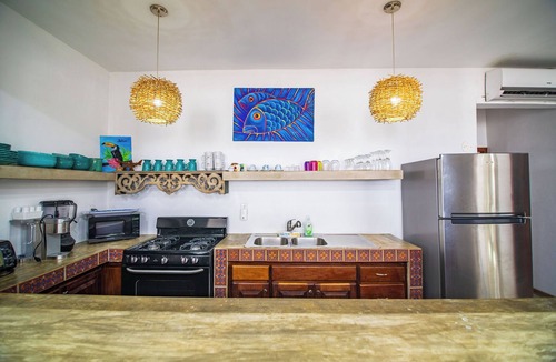 San Pedro House | 8 br/Ocean View/Pool/Walk to Centar of San Pedro