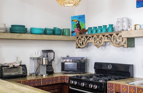 San Pedro House | 8 br/Ocean View/Pool/Walk to Centar of San Pedro