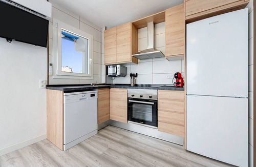 L'Ampolla Apartment | Apartment 'Vora Port' with Sea View, Wi-Fi and Air Conditioning