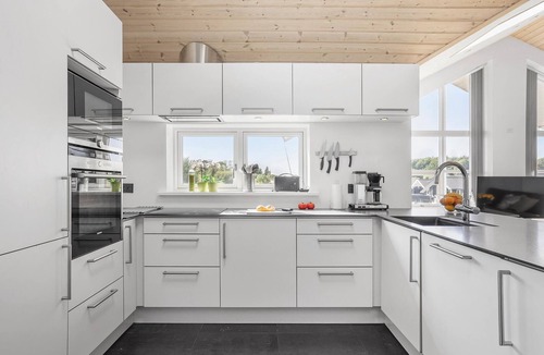 Spodsbjerg House | Awesome home in Rudkøbing with sauna