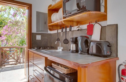 San Pedro House | BajaMar: Beach Front; Pool; Wonderful Staff & Excellent Location