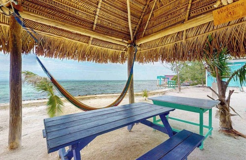 Sittee Point Apartment | Beachfront cabin with private deck, ocean views & family-friendly vibe
