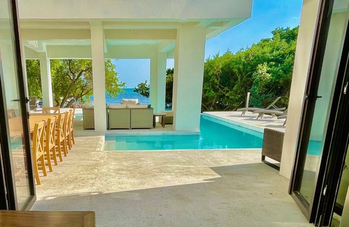 San Pedro Villa | Beachfront Villa Events Celebrations Groups @ 7BR Private Beach, Huge Pool Pier