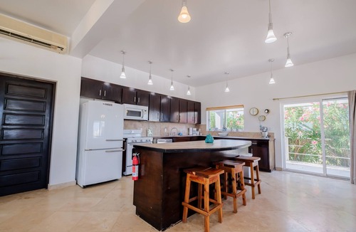 San Pedro Villa | Beautiful Private Villa - pool and more.! Close to San Pedro