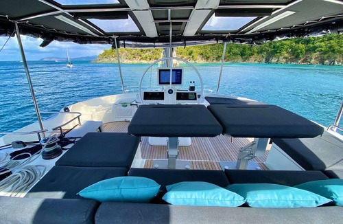 Belize City Boat Rental | Caribbean Bliss: Sun-soaked Sailing Adventure from Belize to Cayo Ámbar Gris, San Pedro