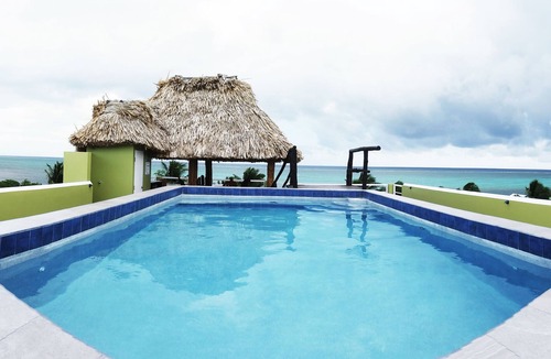 San Pedro House | Casa del Rai, Perfect location with Rooftop Pool!