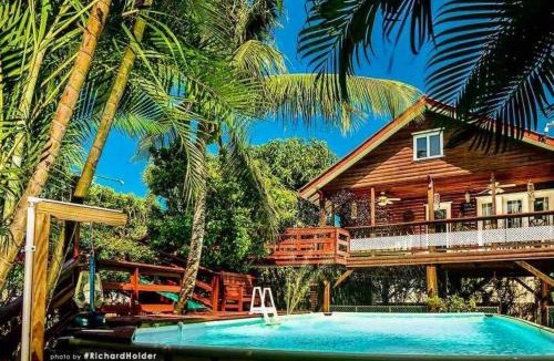Belize City House | CentralCity “Paradise” Private Mini Resort & Pool