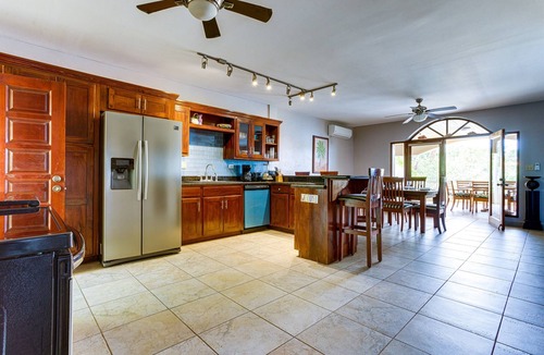 Placencia Villa | Charming 2BR Villa on the Beach w/Pool, 2nd Floor