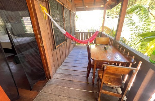 Placencia Cottage | Charming beachfront studio cabana in sunny Placencia