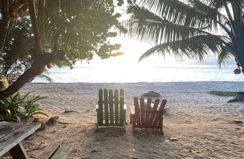 Placencia Cottage | Charming beachfront studio cabana in sunny Placencia