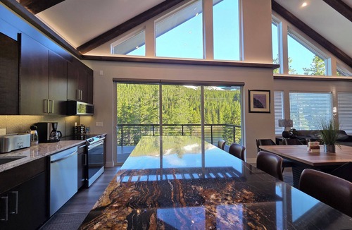 Saint Mary's Cabin | Colorado Mountain Retreat - A peaceful Lake View Cabin with Amazing Views!